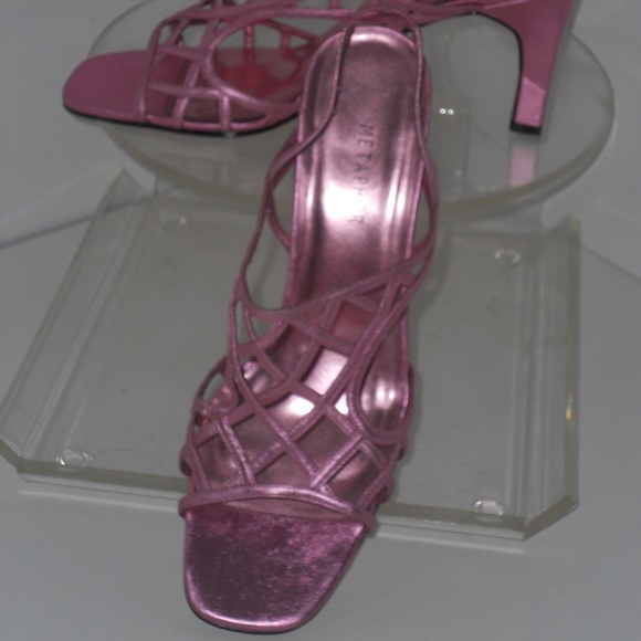 METAPHOR FUSCHIA GENUINE LEATHER STRAPPY SANDALS - Picture 4 of 5